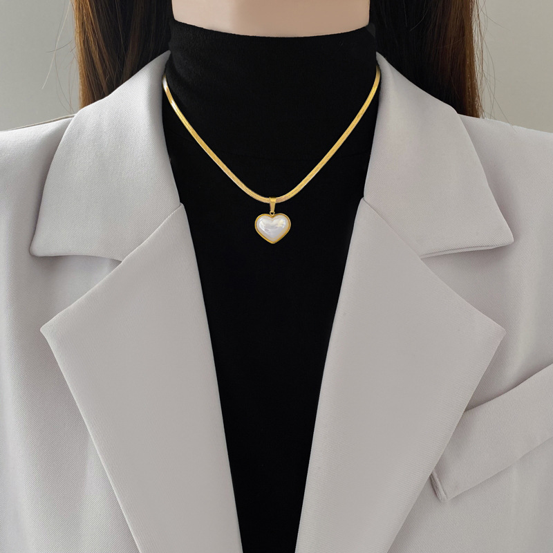 Einfacher Stil Klassischer Stil Herzform Titan Stahl Inlay Hülse Halskette Mit Anhänger display picture 3