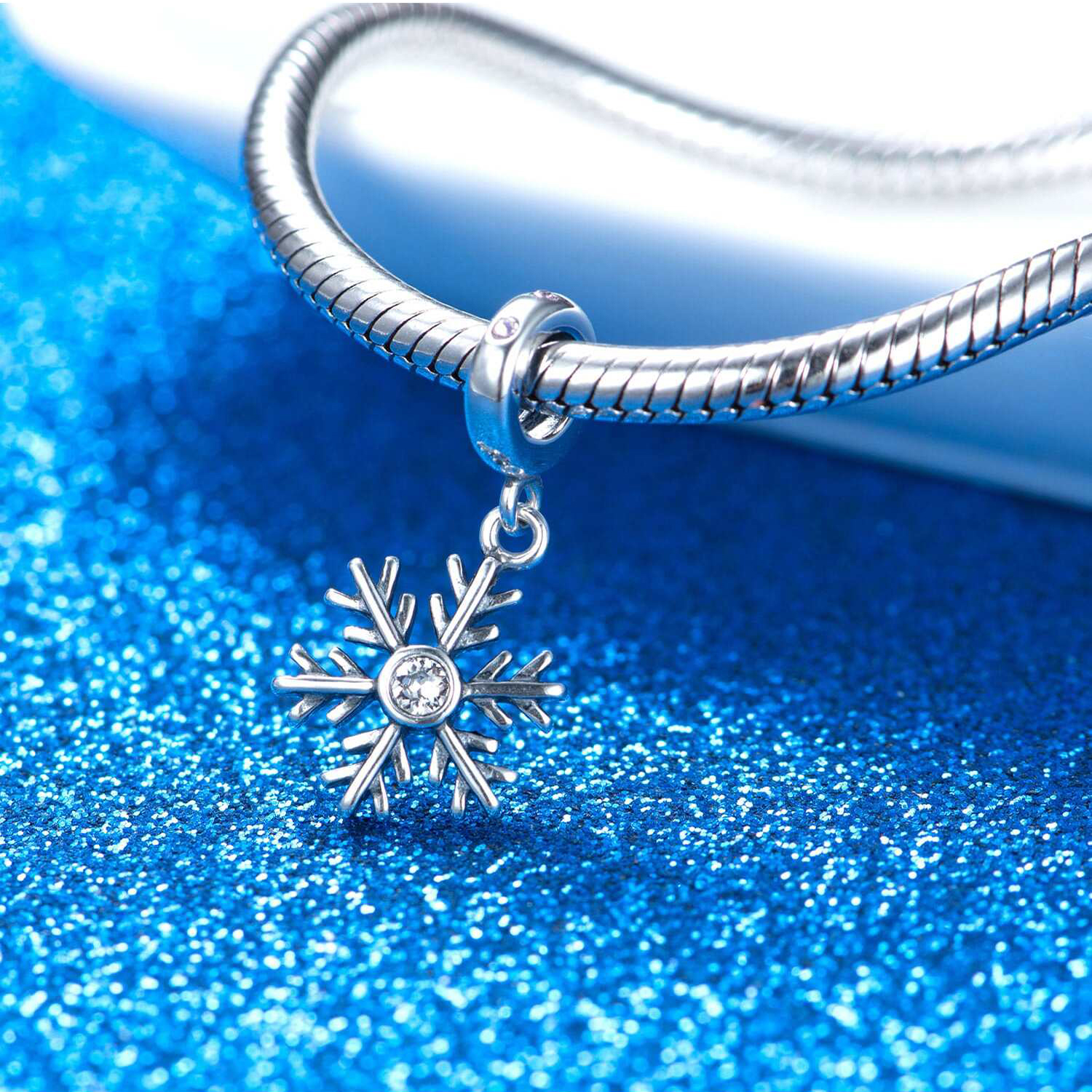 Retro Shiny Snowflake Sterling Silver Plating Inlay Zircon Rhodium Plated Charms Jewelry Accessories display picture 2