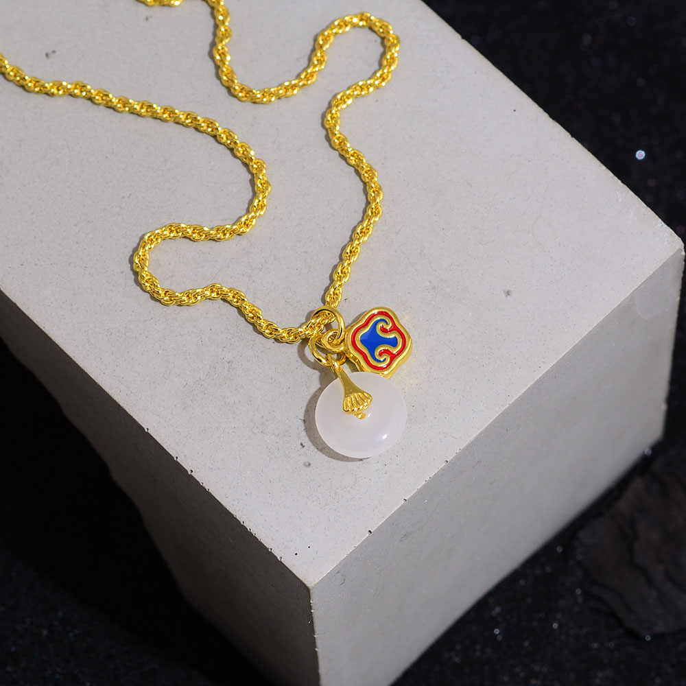 Chinoiserie Retro Round Copper Pendant Necklace display picture 2