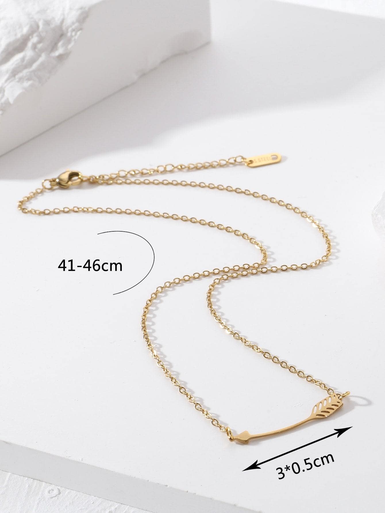 Stainless Steel 18K Gold Plated Simple Style Arrow Bow Knot Pendant Necklace display picture 3
