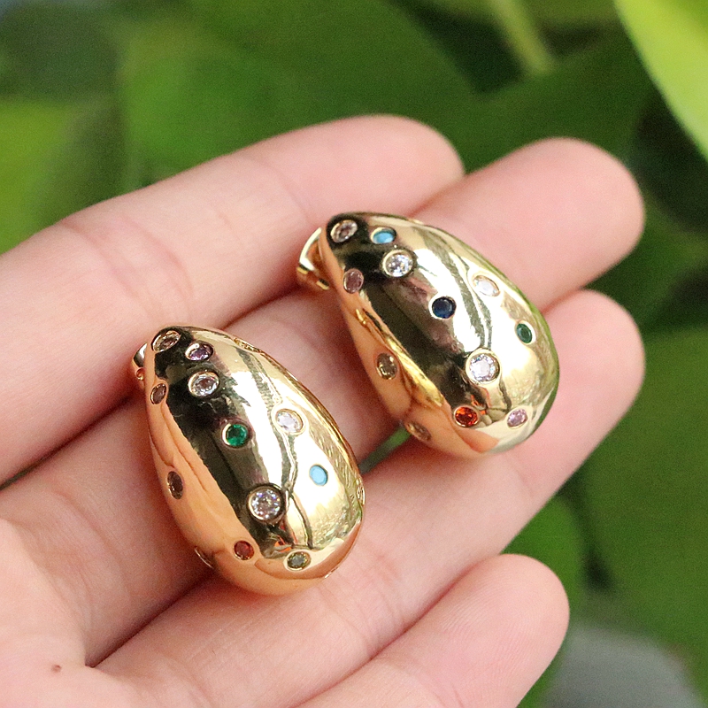1 Pair Vintage Style Simple Style Water Droplets Plating Copper Zircon Ear Studs display picture 8