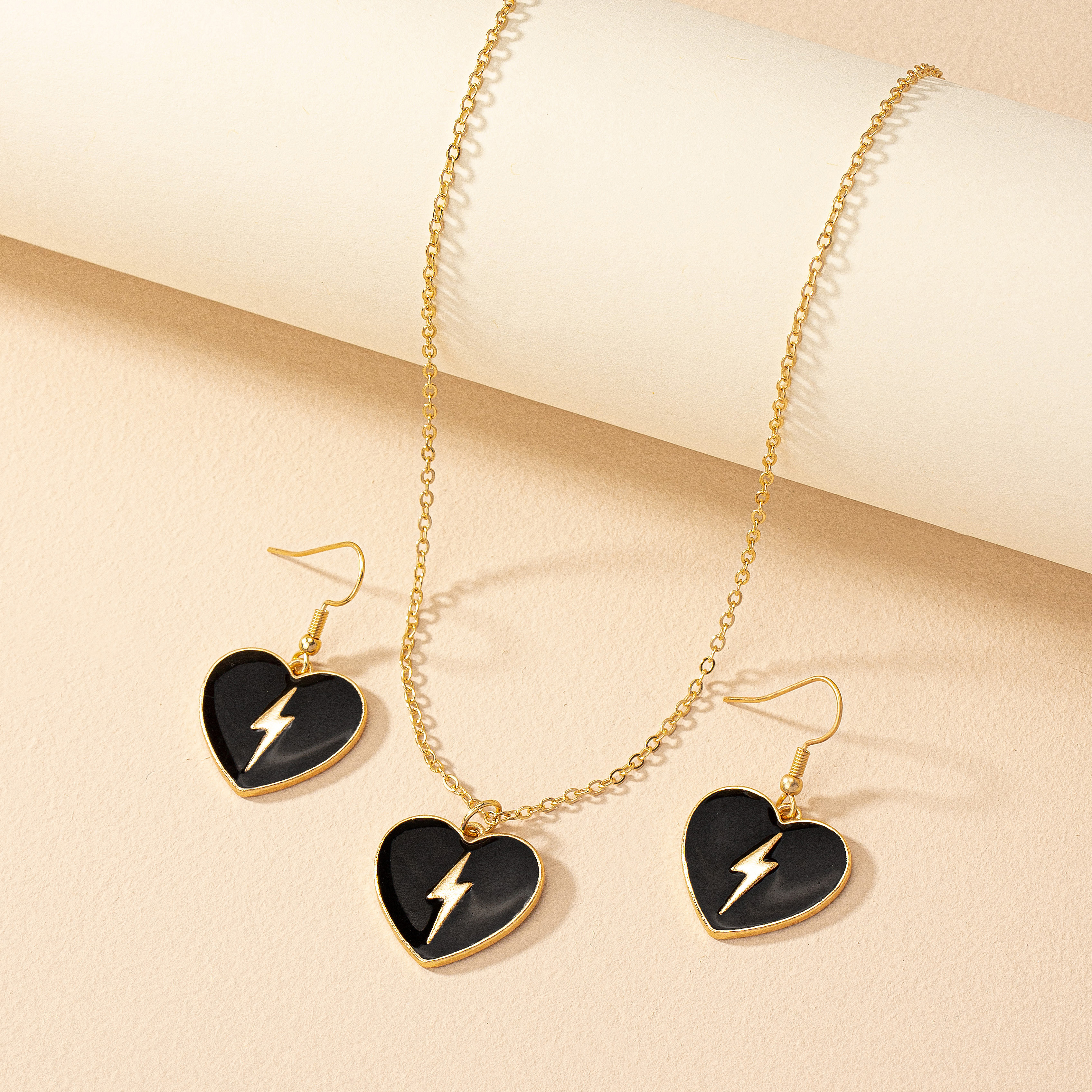 Retro Commute Heart Shape Lightning Alloy Plating Women's Jewelry Set display picture 4