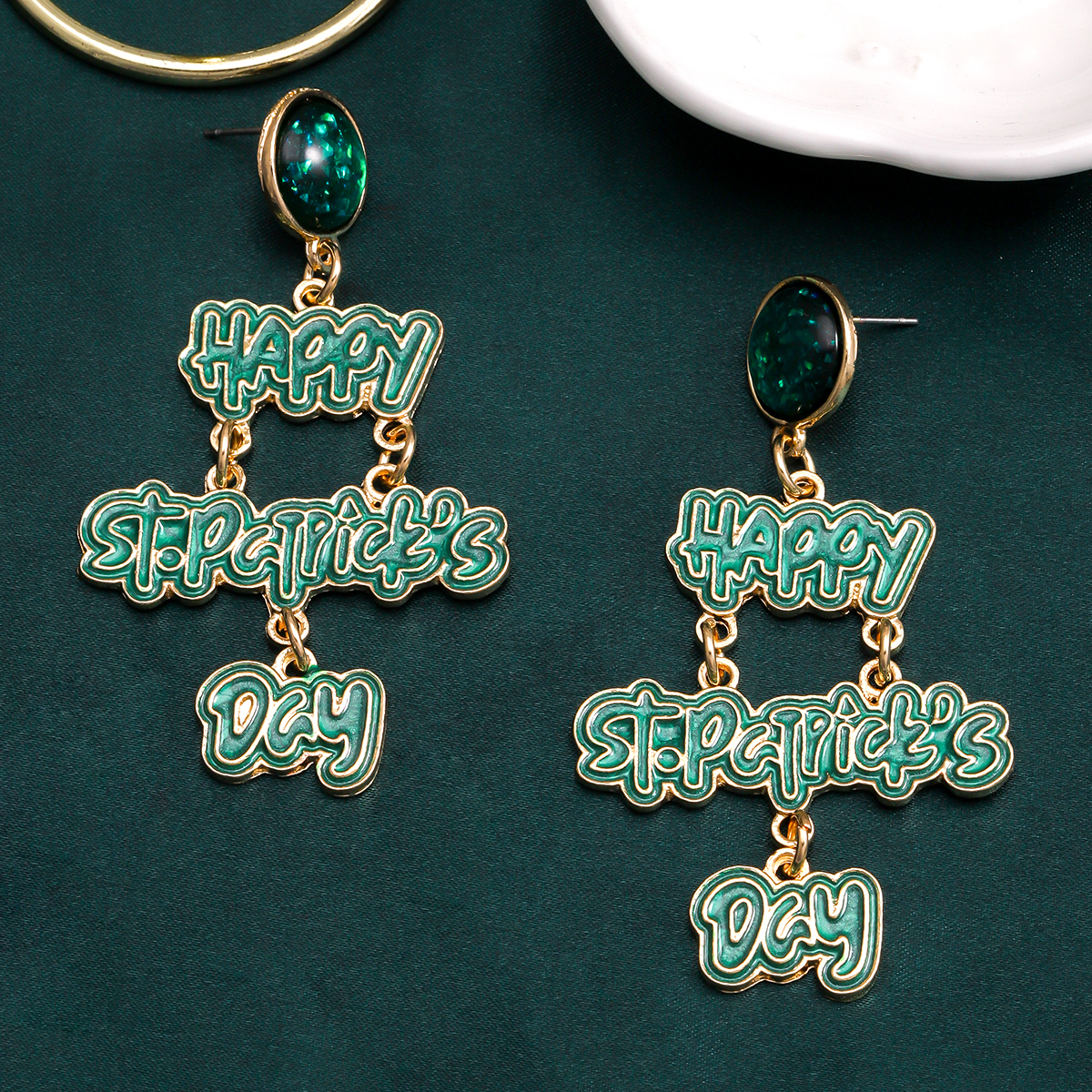1 Pair Casual Cute Shamrock Letter Plating Inlay Alloy Drop Earrings display picture 9