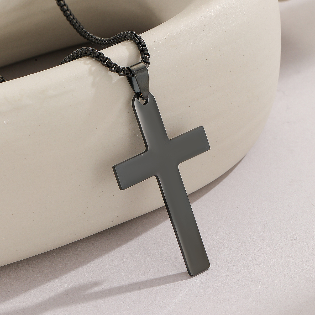 Casual Hip-hop Cross Stainless Steel Men's Pendant Necklace display picture 3
