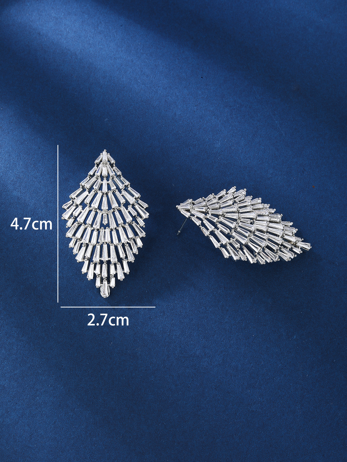 1 Pair Elegant Glam Luxurious Geometric Tassel Plating Inlay Copper Zircon Earrings display picture 6