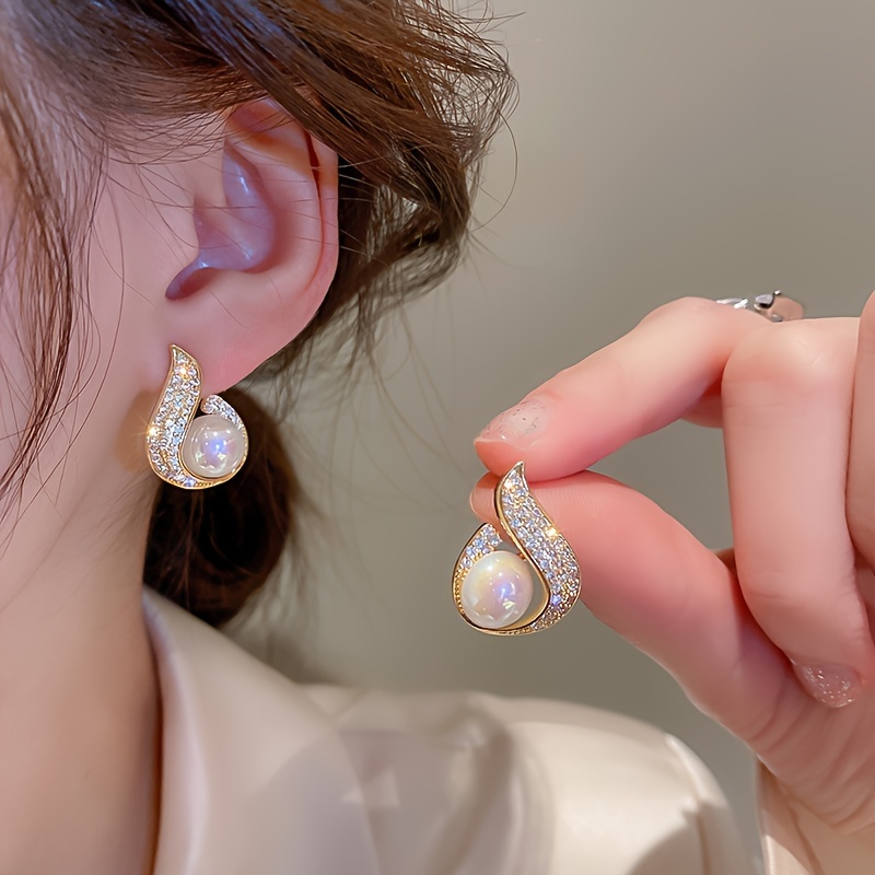 1 Paire Mignon Luxueux Brillant Bloc De Couleur Placage Incruster Alliage Perle Zircon Plaqué Or Boucles D'oreilles display picture 5