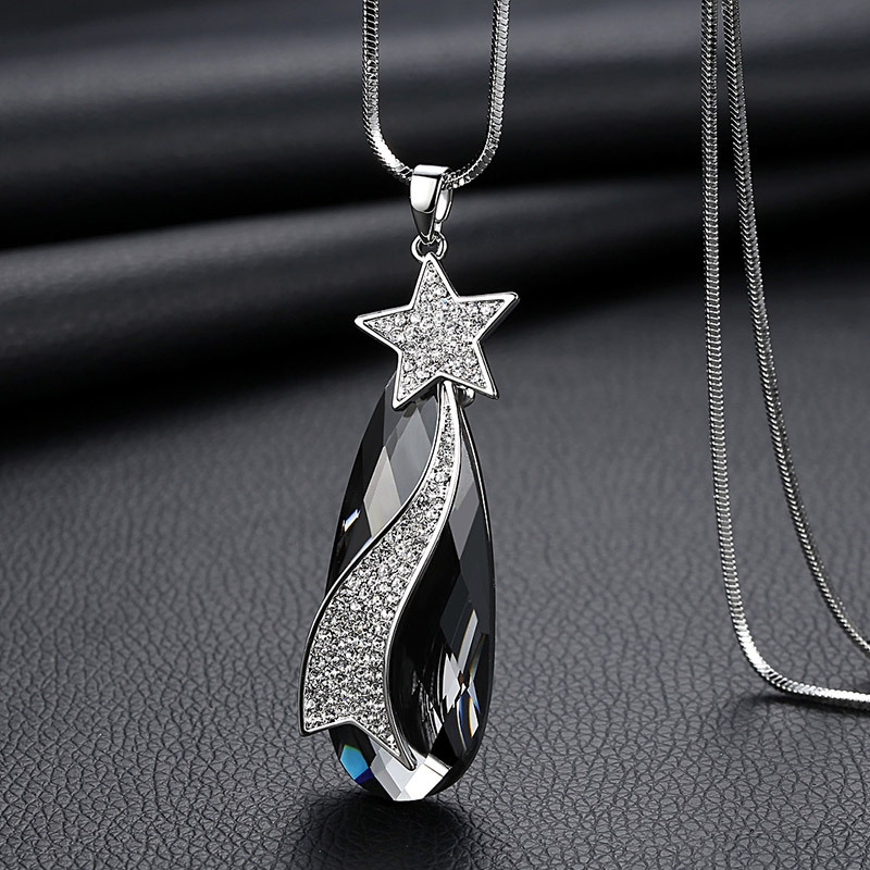 Simple Style Star Alloy Copper Inlay Rhinestones Women's Long Necklace display picture 3