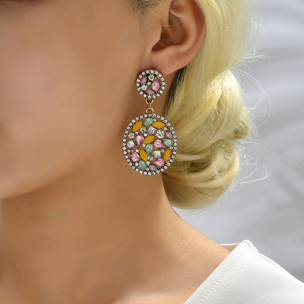 1 Pair Elegant Retro Round Oval Plating Inlay Zinc Alloy Rhinestones Drop Earrings display picture 5