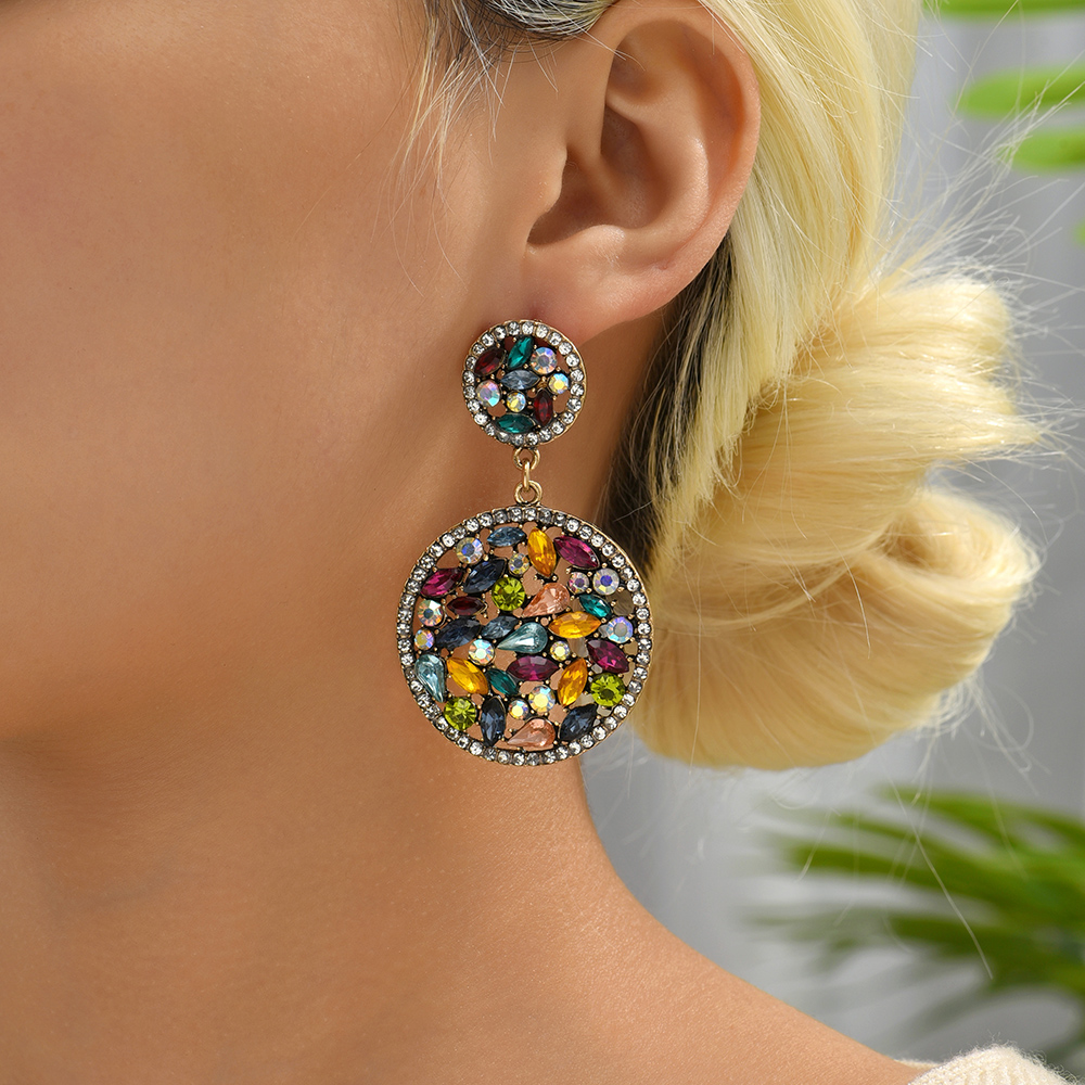 1 Pair Elegant Retro Round Oval Plating Inlay Zinc Alloy Rhinestones Drop Earrings display picture 10