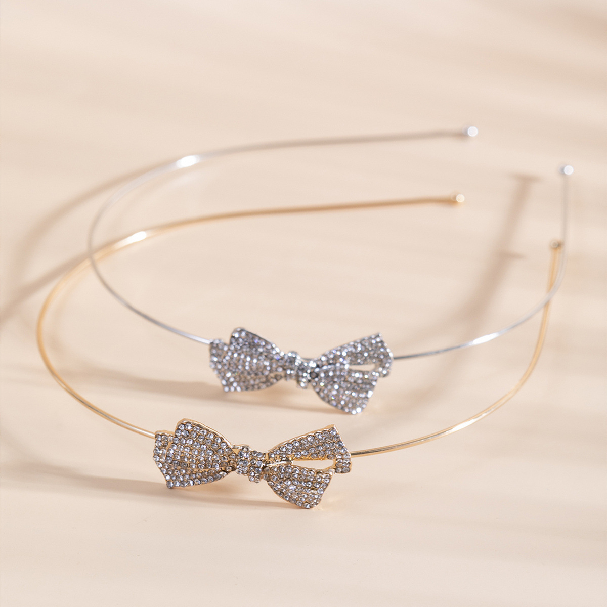 Women's Simple Style Bow Knot Metal Plating Inlay Rhinestones Hair Band display picture 3