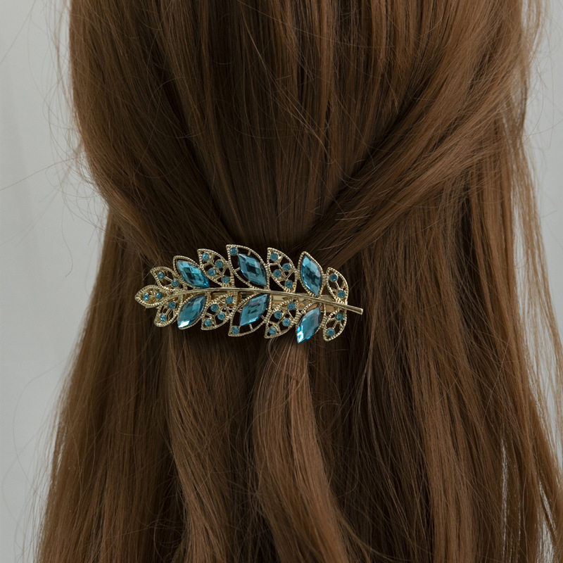 Women's Glam Shiny Leaves Alloy Plating Inlay Rhinestones Hair Clip display picture 1