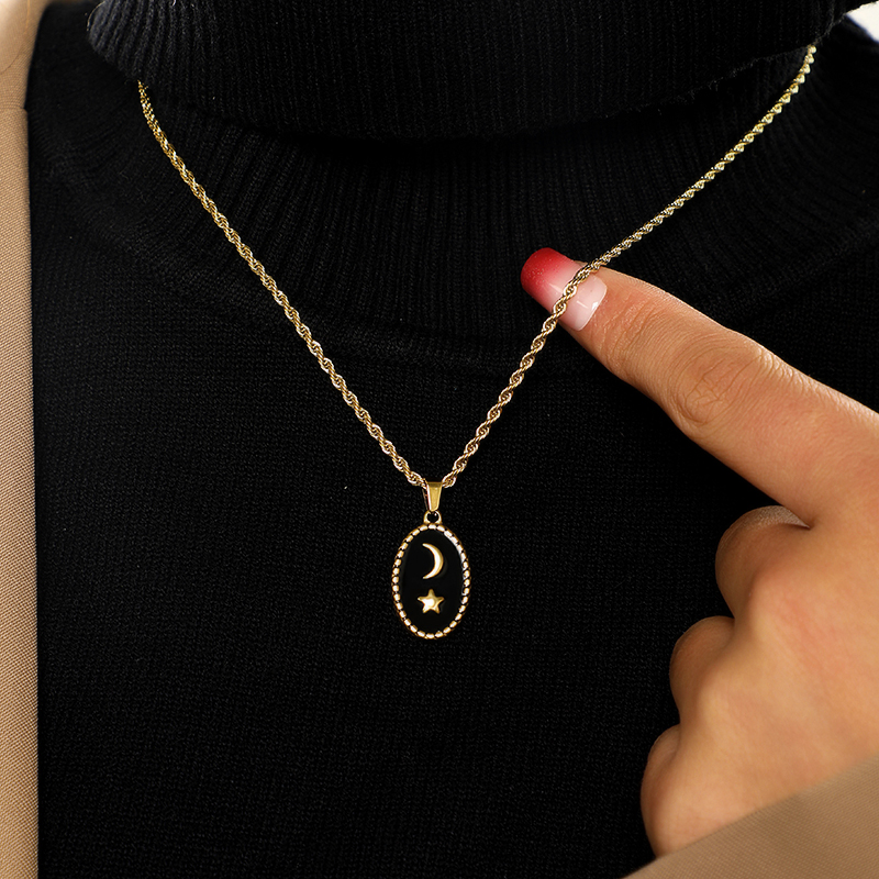304 Stainless Steel Simple Style Shiny Polishing Enamel Plating Moon Pendant Necklace display picture 7