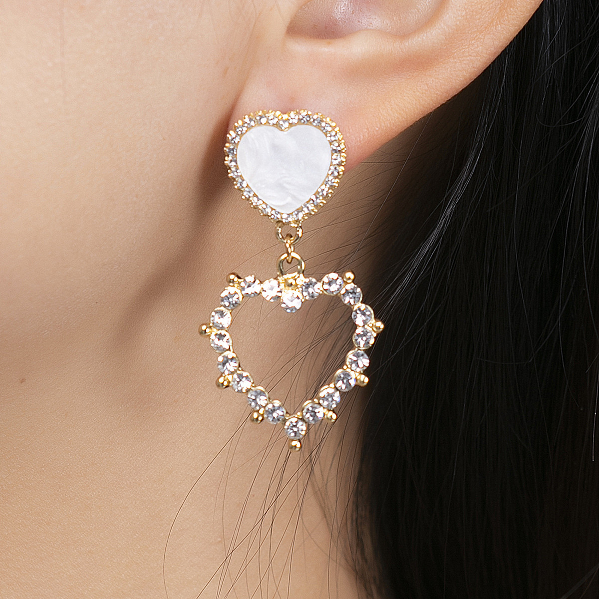 1 Pair Glam Heart Shape Inlay Alloy Rhinestones Drop Earrings display picture 3