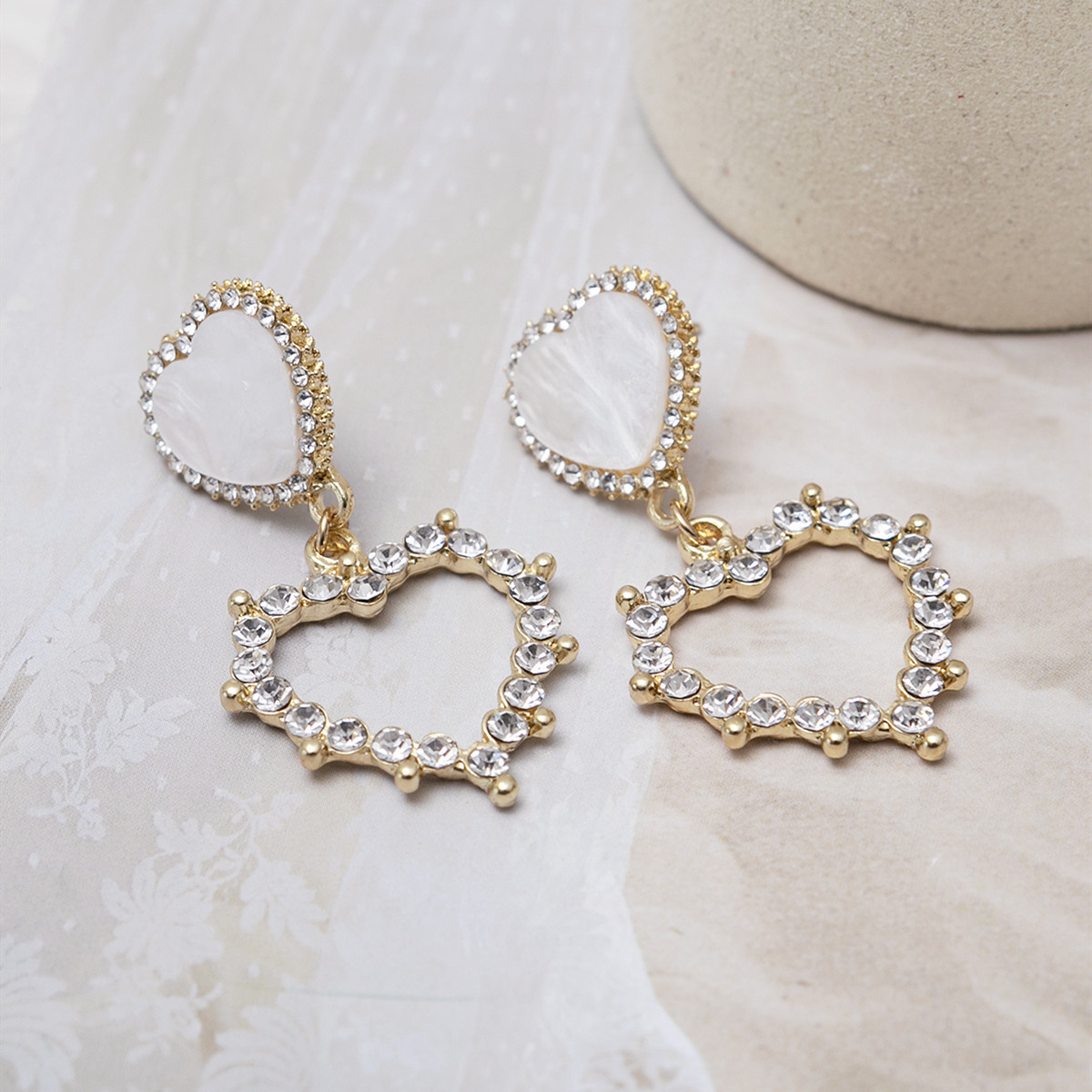 1 Pair Glam Heart Shape Inlay Alloy Rhinestones Drop Earrings display picture 4