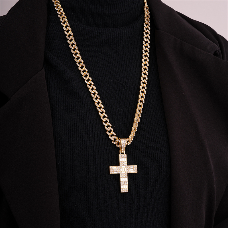 Hip-hop Cross Stainless Steel Plating Inlay Rhinestones Gold Plated Silver Plated Men's Charms Necklace display picture 3