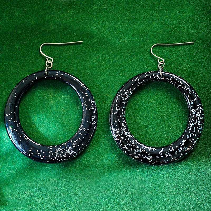 1 Pair Retro Simple Style Round Arylic Resin Drop Earrings display picture 6
