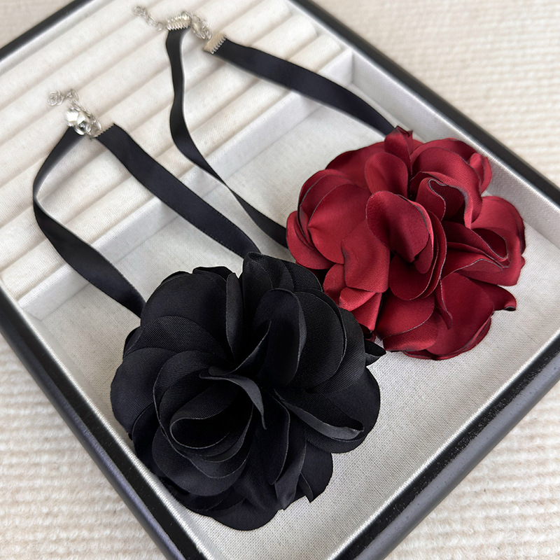 Elegant Glam Flower Cloth Women's Choker display picture 2