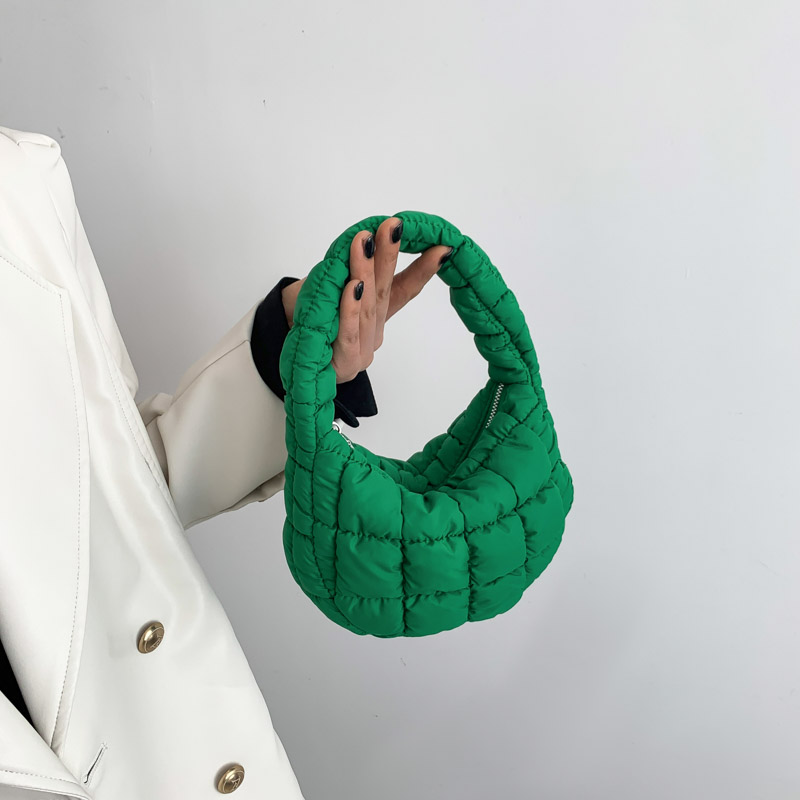 Women's Cotton Solid Color Basic Pillow Shape Zipper Shoulder Bag Handbag Underarm Bag display picture 1