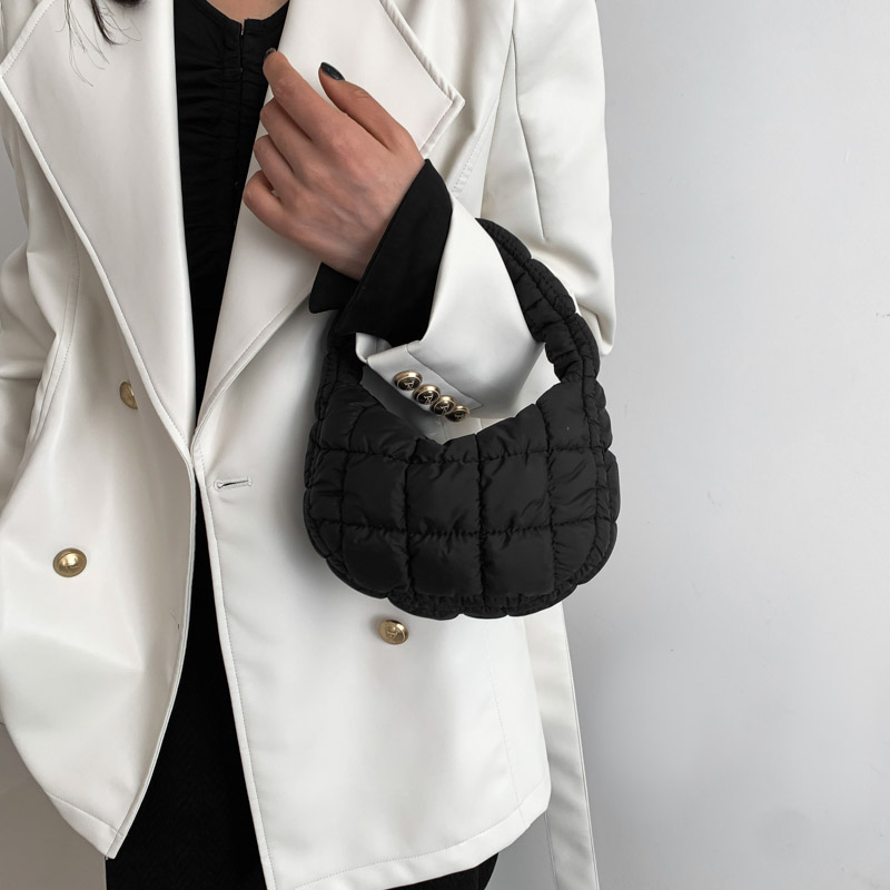 Women's Cotton Solid Color Basic Pillow Shape Zipper Shoulder Bag Handbag Underarm Bag display picture 9