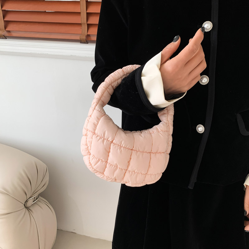 Women's Cotton Solid Color Basic Pillow Shape Zipper Shoulder Bag Handbag Underarm Bag display picture 6