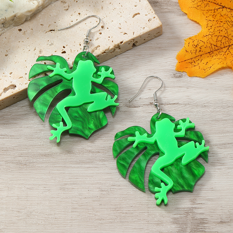 1 Pair Ig Style Casual Shamrock Lips Frog Plating Arylic Silver Plated Drop Earrings display picture 39