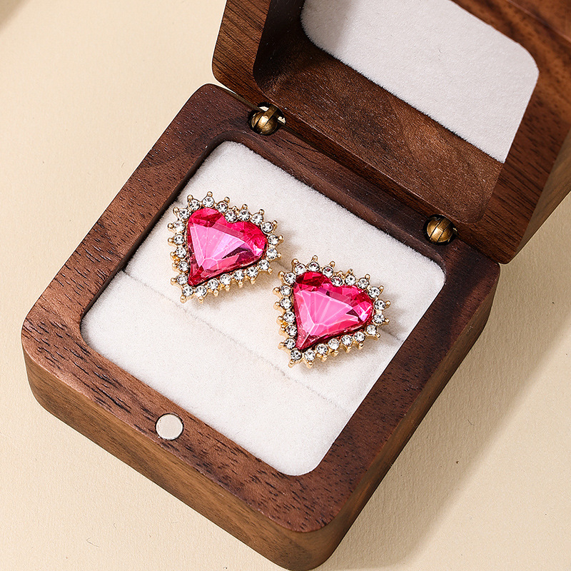 1 Pair Romantic Sweet Shiny Heart Shape Inlay Alloy Rhinestones Ear Studs display picture 4