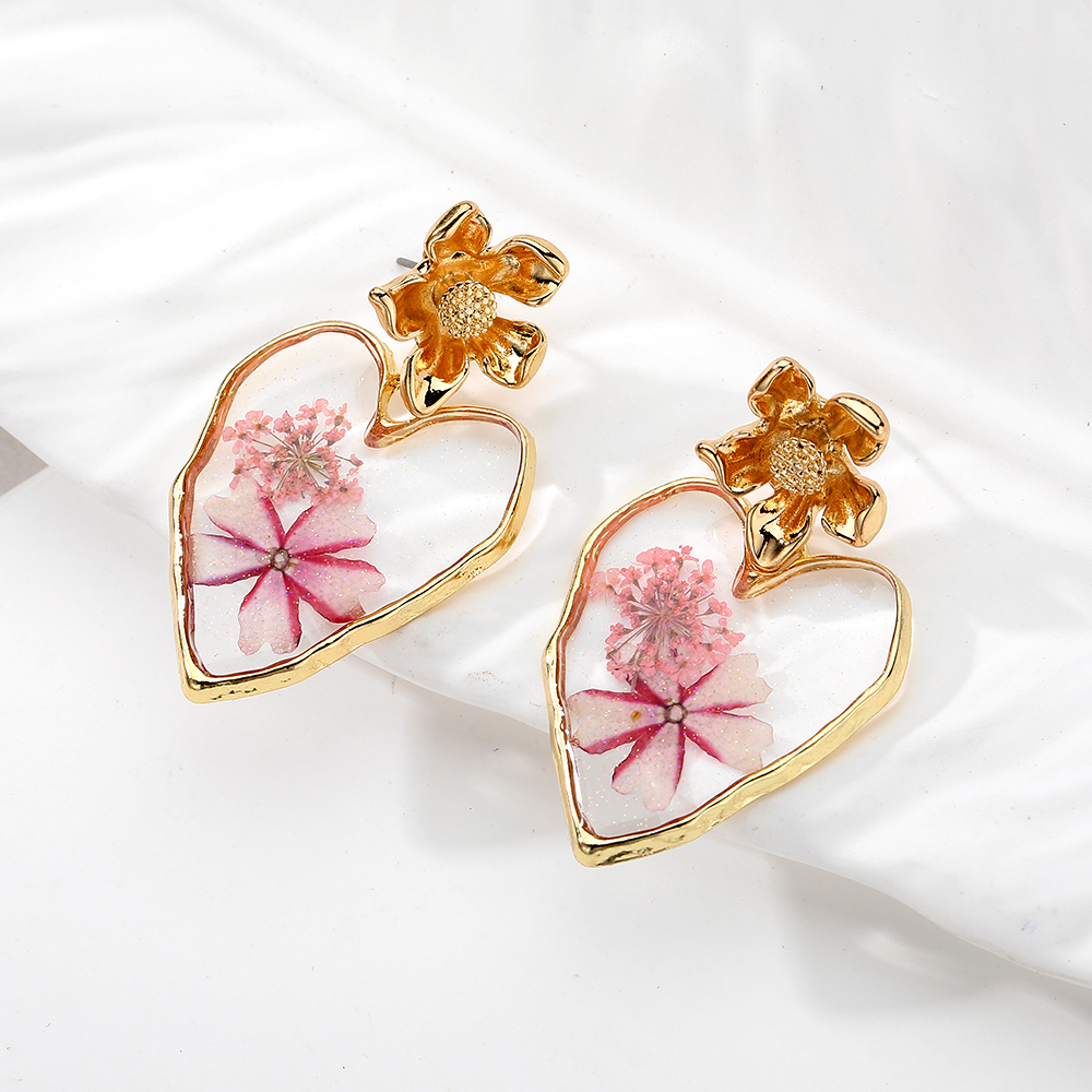 1 Pair Vacation Sweet Heart Shape Flower Resin Drop Earrings display picture 3