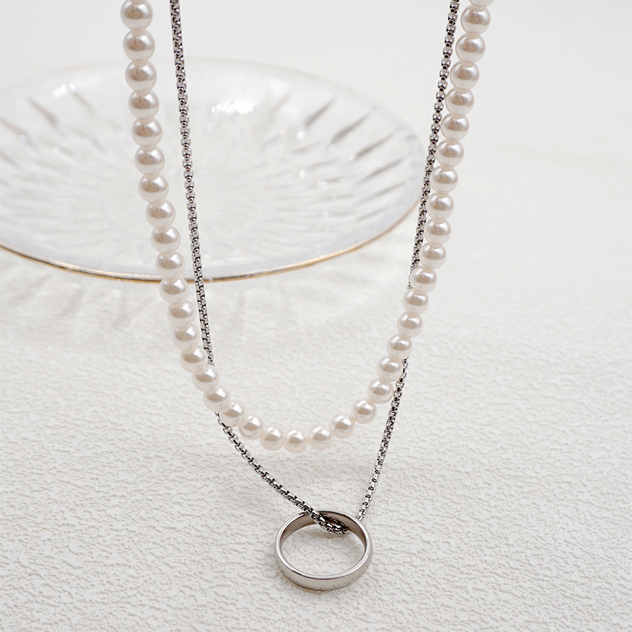 Casual Hip-hop Simple Style Circle Titanium Steel Pearl Double Layer Necklaces display picture 2