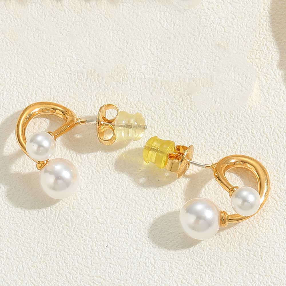 1 Paire Style Vintage Style Simple Géométrique Forme De Cœur Le Cuivre Zircon Plaqué Or 14k Boucles D'oreilles Boucles D'oreilles display picture 7