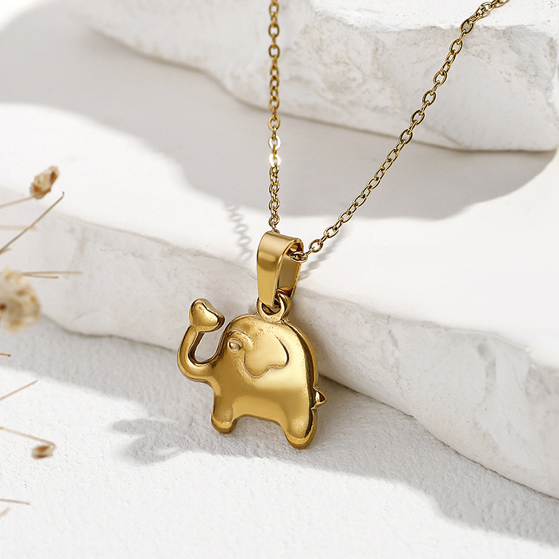 Sweet Simple Style Elephant Stainless Steel 18k Gold Plated Pendant Necklace display picture 4