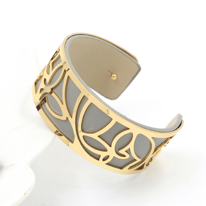 Simple Style C Shape Butterfly Pu Leather Iron Plating Women's Bangle display picture 9