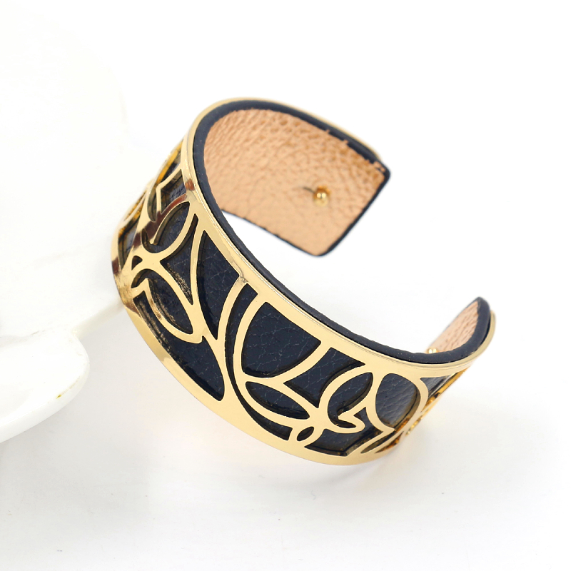 Simple Style C Shape Butterfly Pu Leather Iron Plating Women's Bangle display picture 12