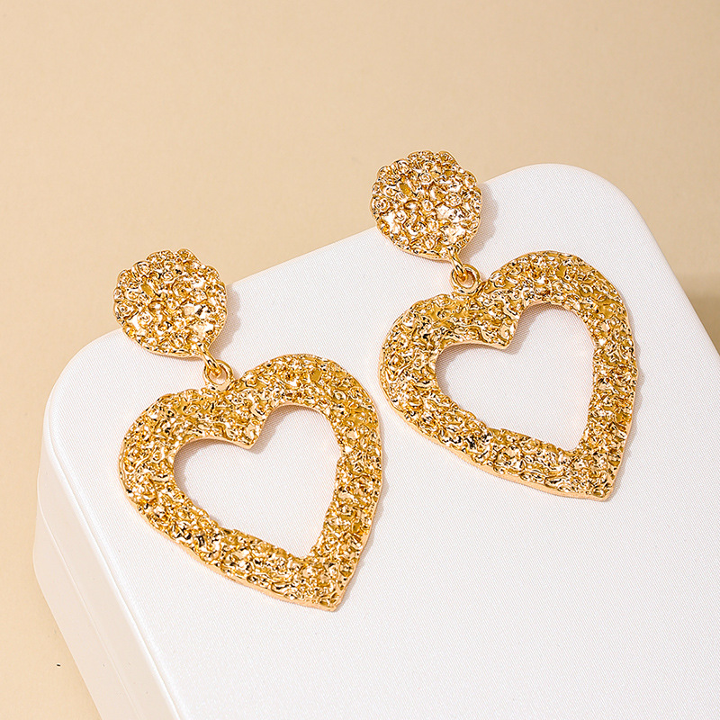 1 Piece Elegant Exaggerated Geometric Heart Shape Pleated Alloy Drop Earrings display picture 3