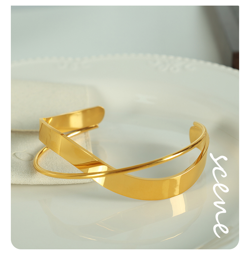 Modern Style Commute Irregular Solid Color Titanium Steel Plating 18k Gold Plated Bangle display picture 2