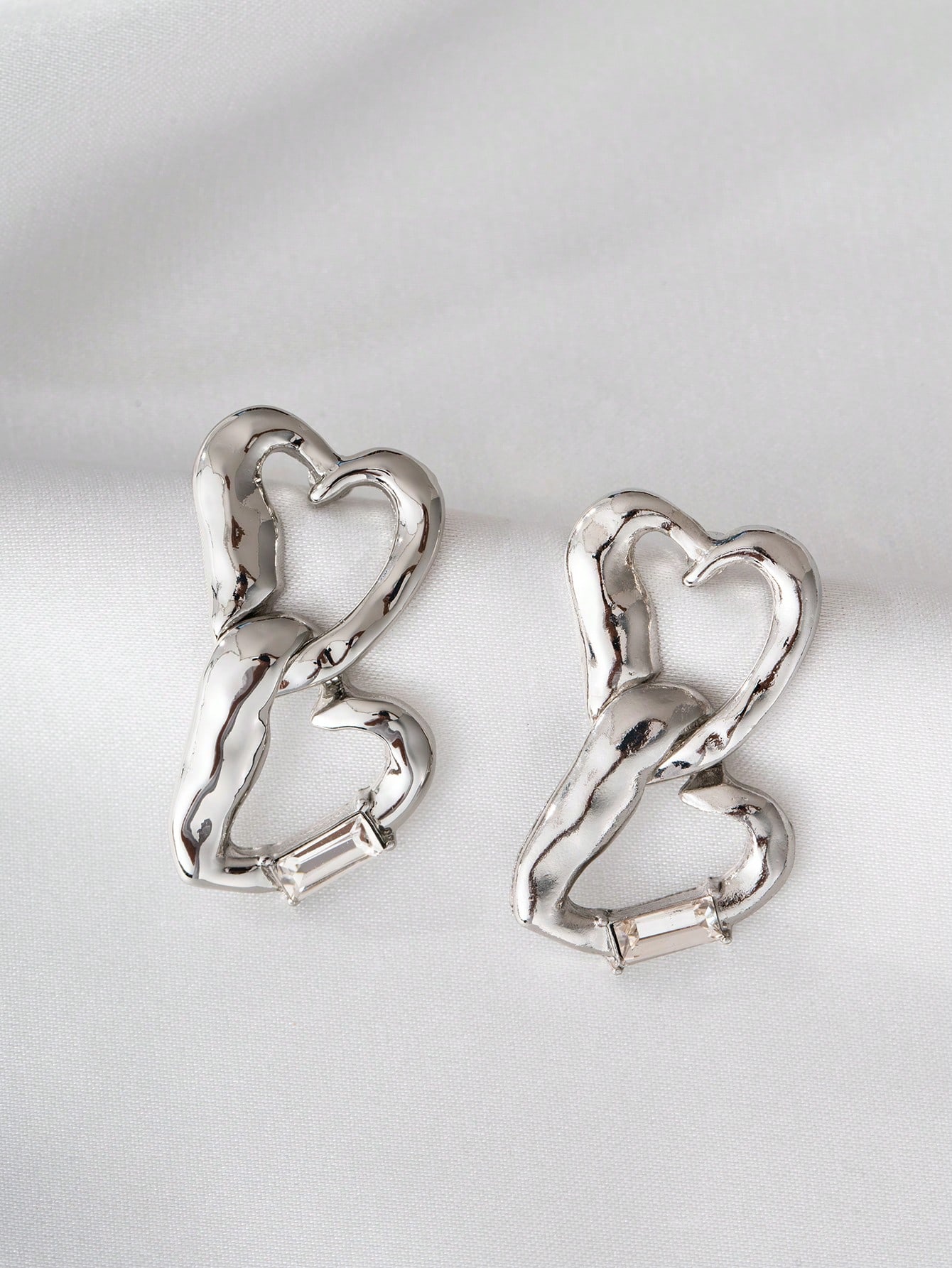 1 Pair Ig Style Simple Style Heart Shape Plating Inlay Alloy Zircon Silver Plated Drop Earrings display picture 1