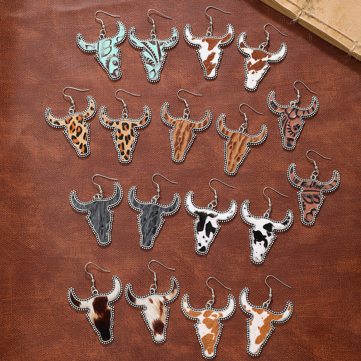 1 Pair Simple Style Cattle Alloy Drop Earrings display picture 1