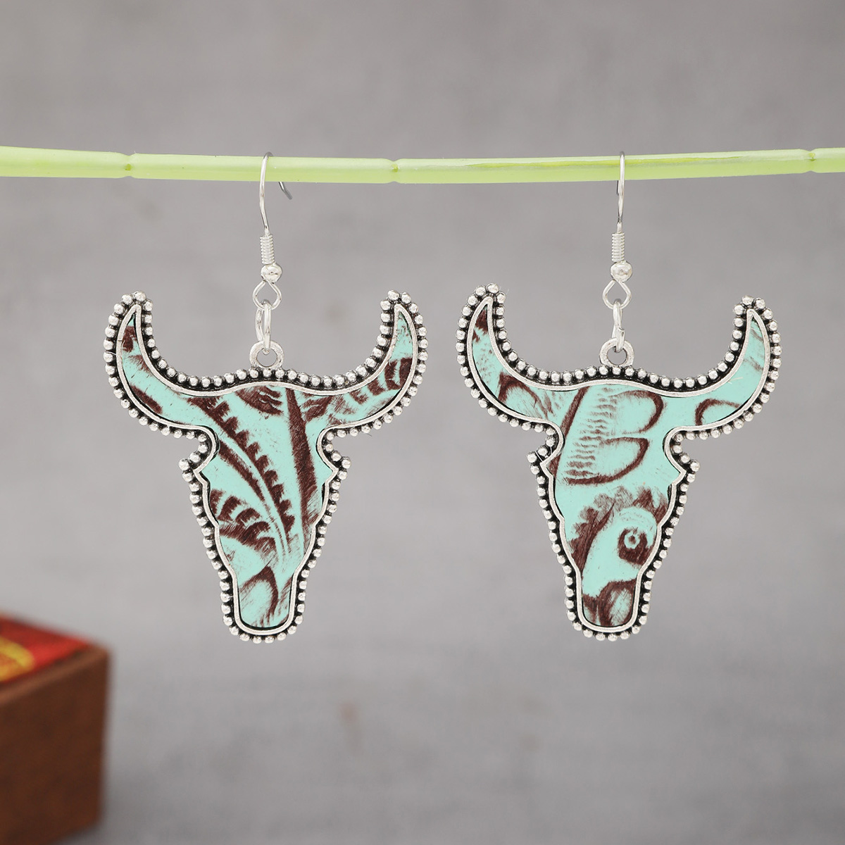 1 Pair Simple Style Cattle Alloy Drop Earrings display picture 6