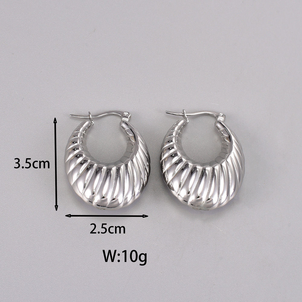 1 Pair Simple Style Classic Style C Shape Plating Titanium Steel 18k Gold Plated Silver Plated Ear Studs display picture 5