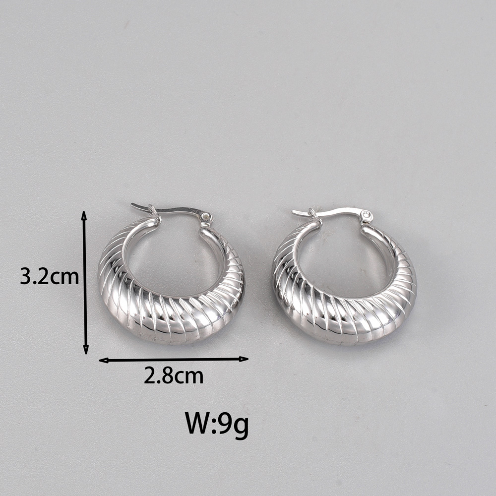1 Pair Simple Style Classic Style C Shape Plating Titanium Steel 18k Gold Plated Silver Plated Ear Studs display picture 6