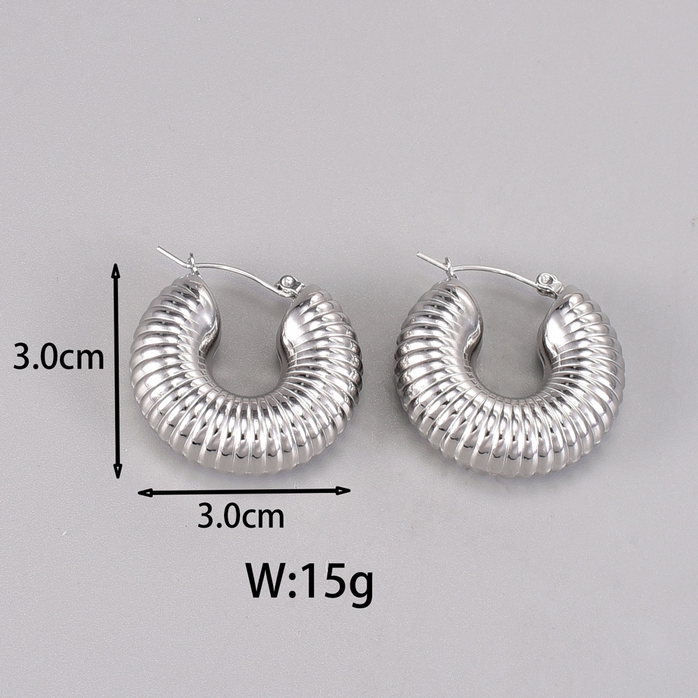 1 Pair Simple Style Classic Style C Shape Plating Titanium Steel 18k Gold Plated Silver Plated Ear Studs display picture 10