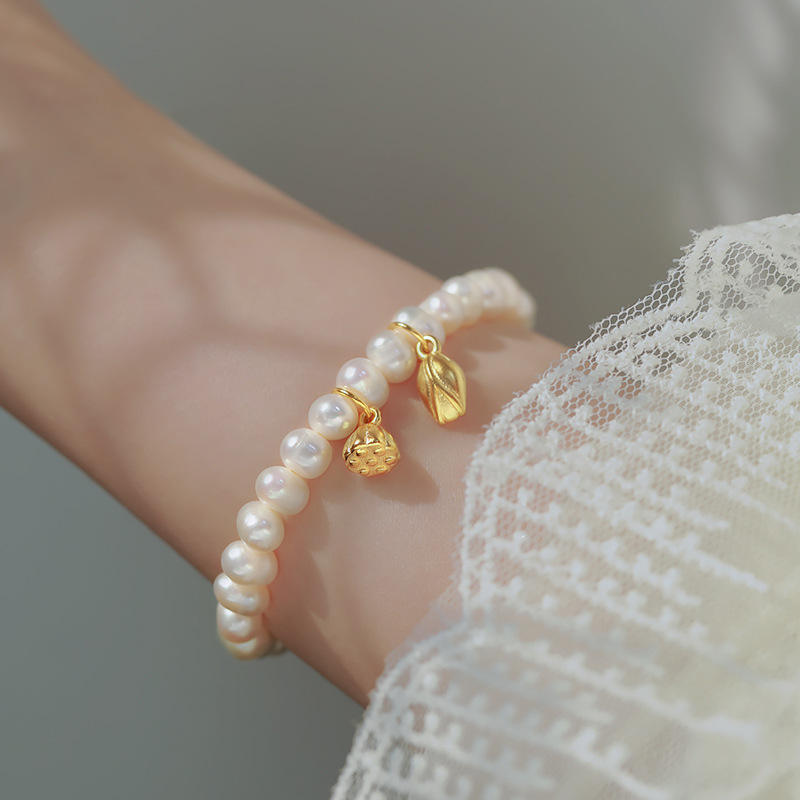Simple Style Flower Lotus Seedpod Freshwater Pearl Bracelets display picture 4