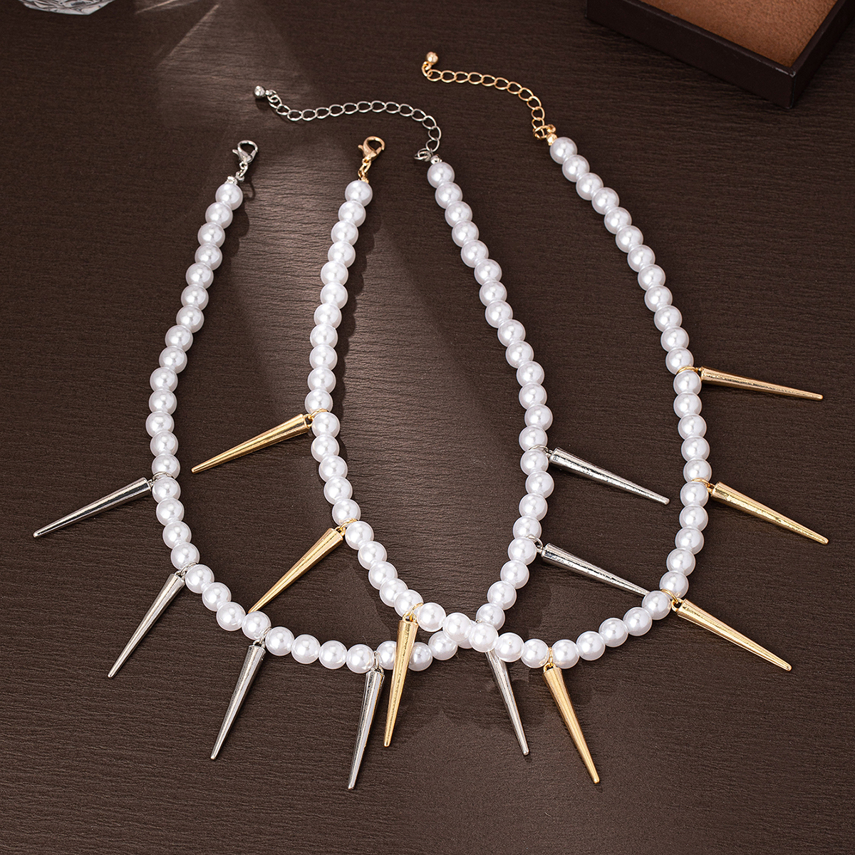 Exaggerated Punk Modern Style Pearl Plastic Zinc Alloy Beaded Women's Necklace display picture 7