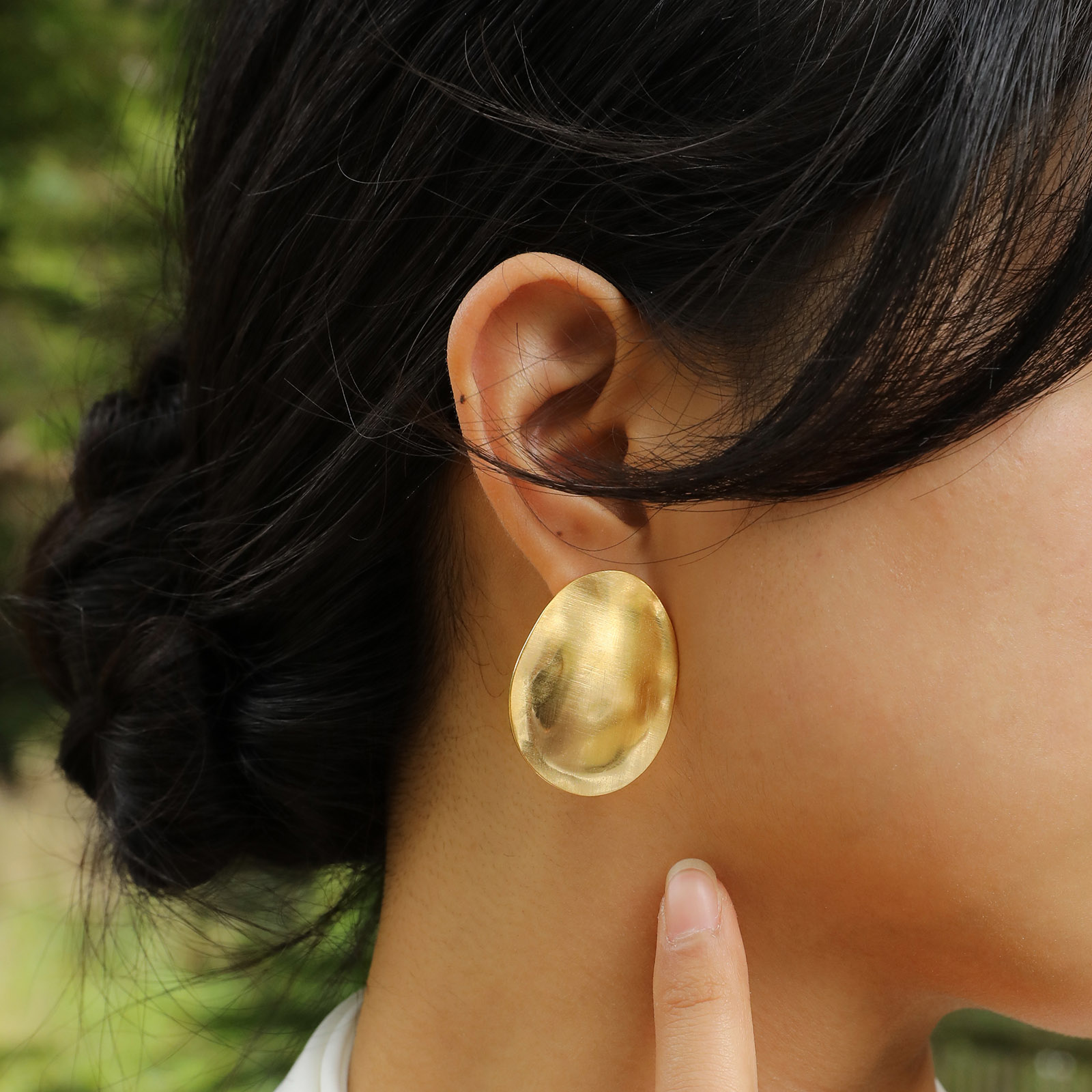 1 Pair Simple Style Oval Plating Metal 201 Stainless Steel Gold Plated Ear Studs display picture 7