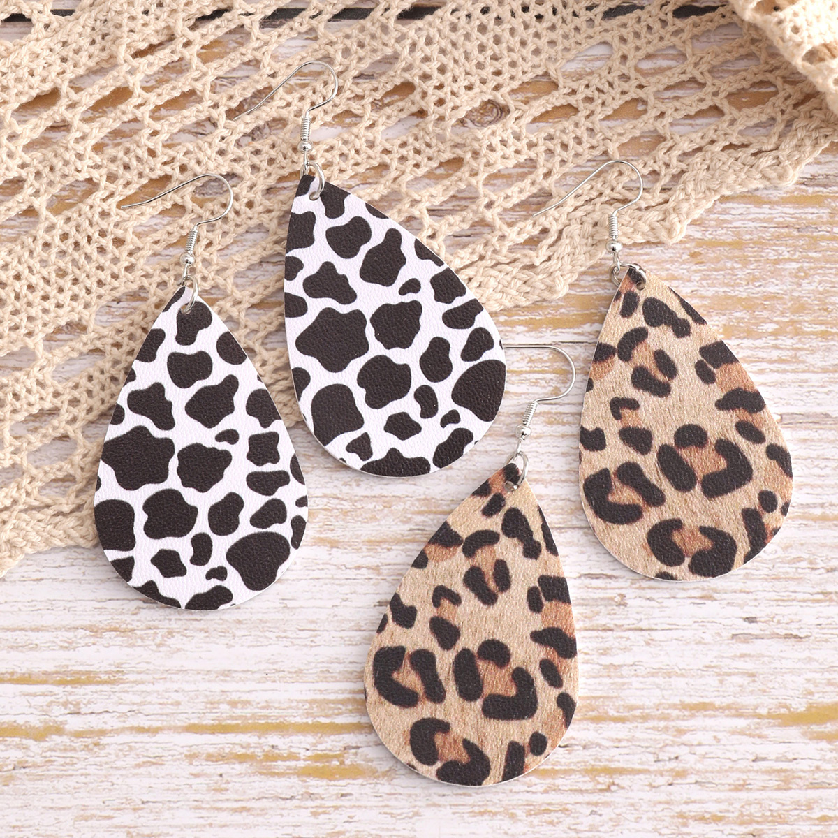 1 Set Vintage Style Simple Style Leaf Flower Leopard Pu Leather Drop Earrings display picture 6
