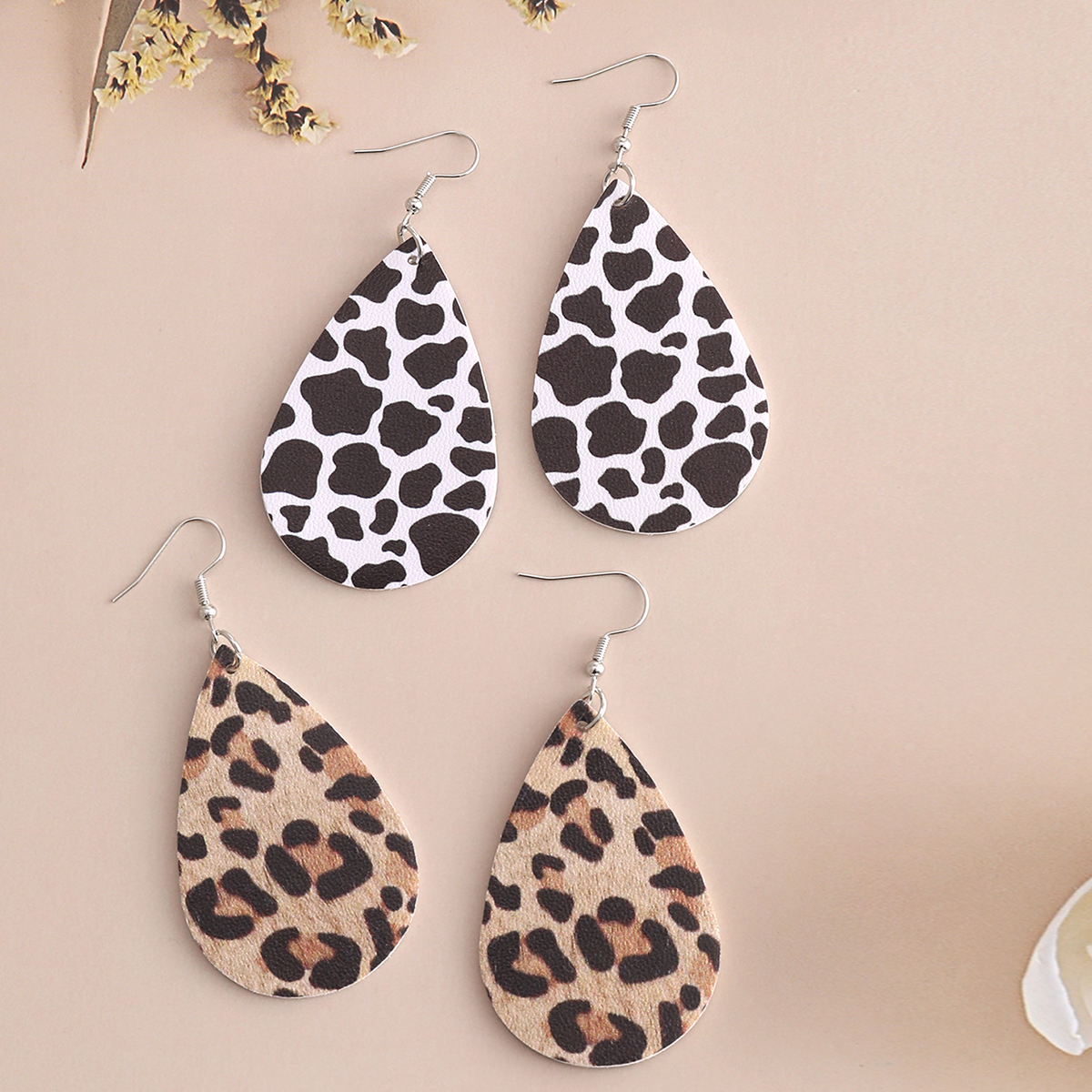 1 Set Vintage Style Simple Style Leaf Flower Leopard Pu Leather Drop Earrings display picture 7