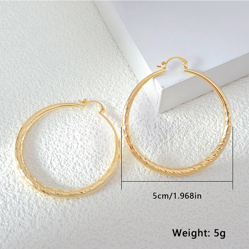 1 Pair Elegant Lady Round Plating Copper Gold Plated Earrings display picture 12