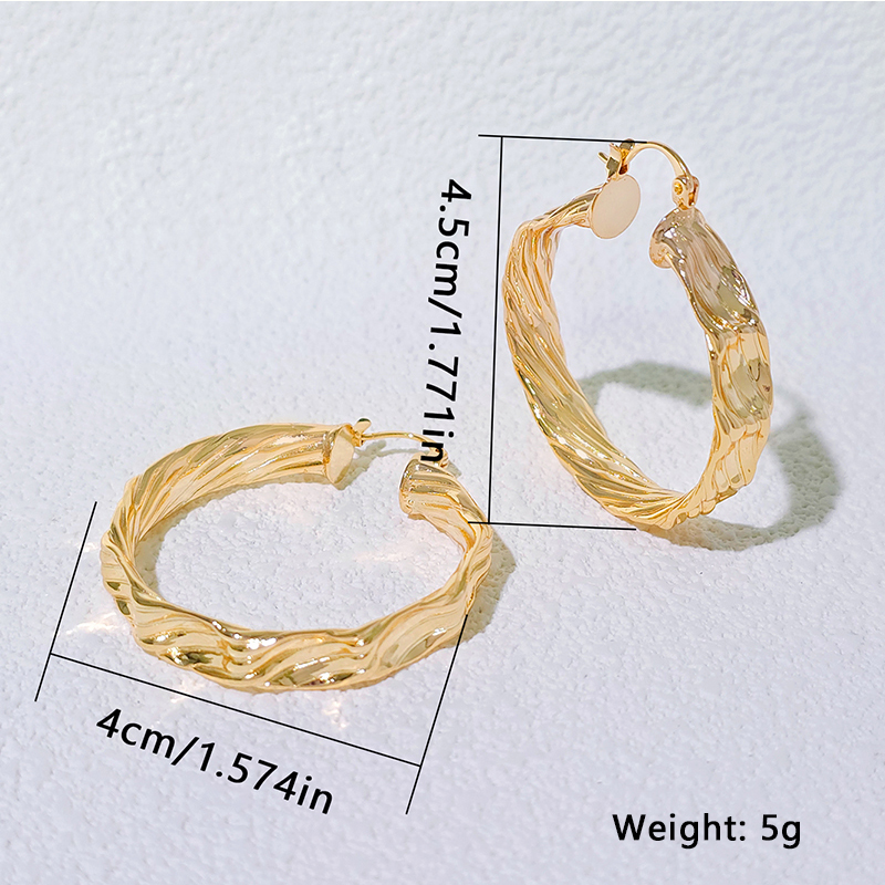 1 Pair Elegant Lady Round Plating Copper Gold Plated Earrings display picture 16