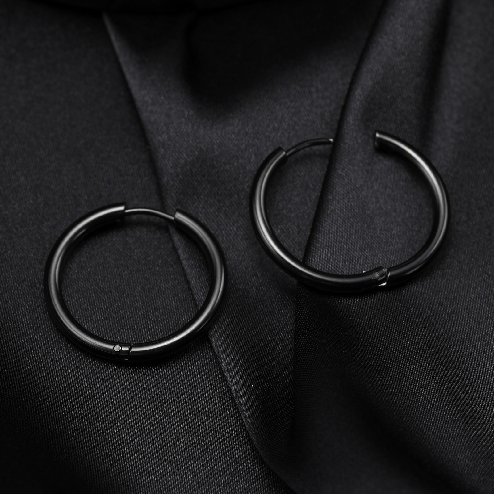 1 Pair Simple Style Solid Color Plating 304 Stainless Steel Hoop Earrings display picture 2