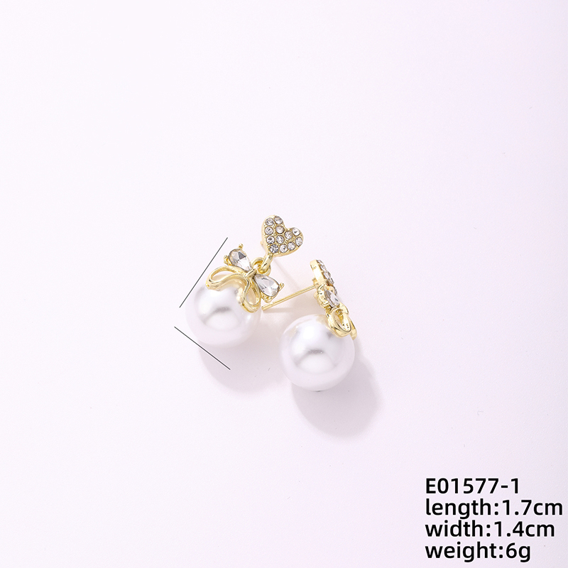 1 Piece Simple Style Heart Shape Bow Knot Plating Inlay Copper Pearl Zircon Gold Plated Ear Studs display picture 2