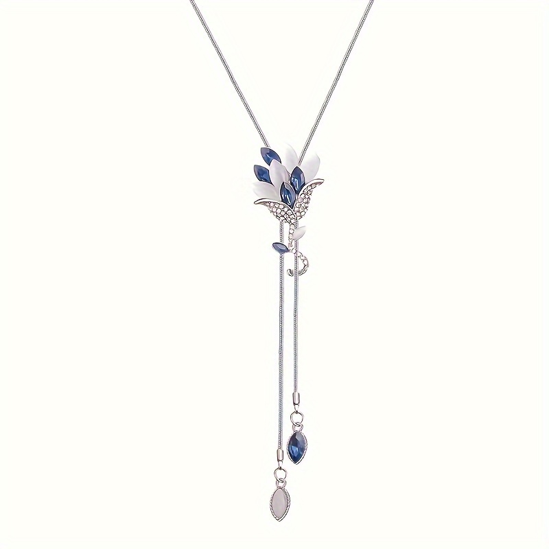 Elegant Classical Floral Alloy Plating Inlay Crystal Rhinestones Silver Plated Women's Necklace display picture 2